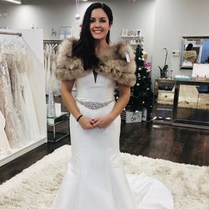 Essence of Australia D2477 Wedding Gown only